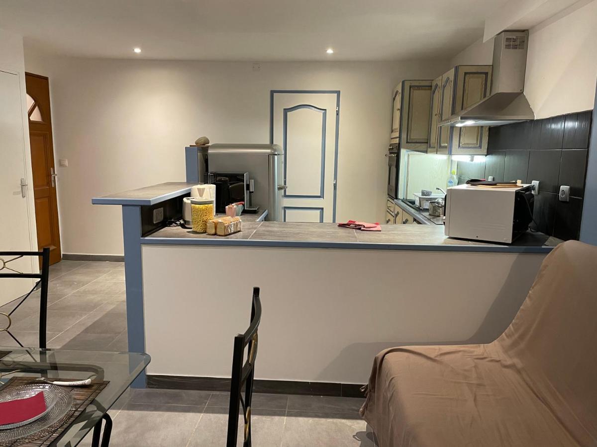 Chez Nous -Parking Gratuit Et Wifi A Vierzon Daire Dış mekan fotoğraf