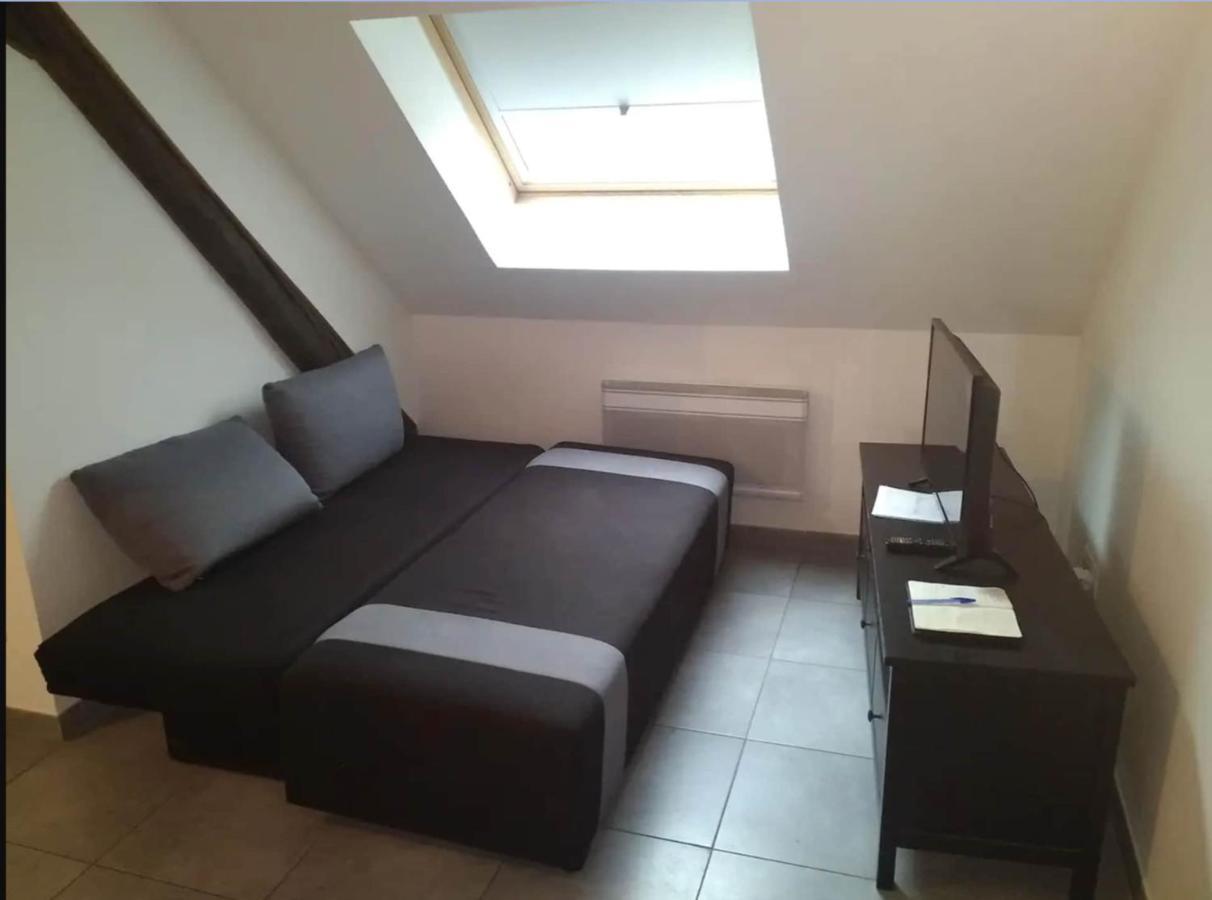 Chez Nous -Parking Gratuit Et Wifi A Vierzon Daire Dış mekan fotoğraf